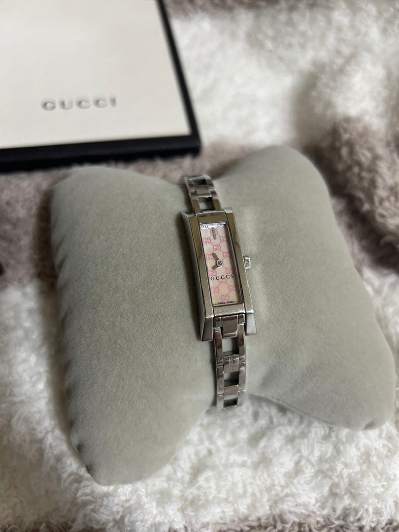 GUCCI シルバー 長方形腕時計 GUCCI 腕時計 クオーツ シルバー 1500L レディース グッチ – Rehello