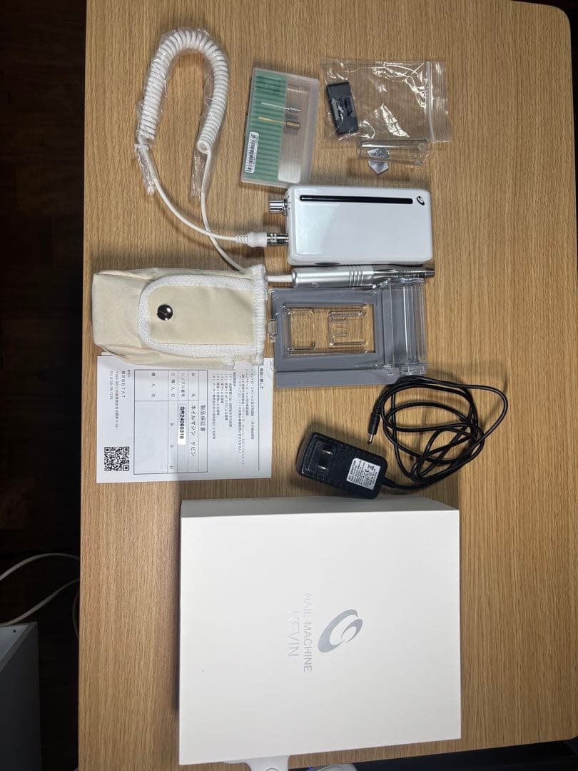 シャレドワ　ケビン　ネイルマシーン　ホワイト 充電器付き 楽天市場】【4000円OFFクーポン】【ネイルグッズ付】ネイルマシーン