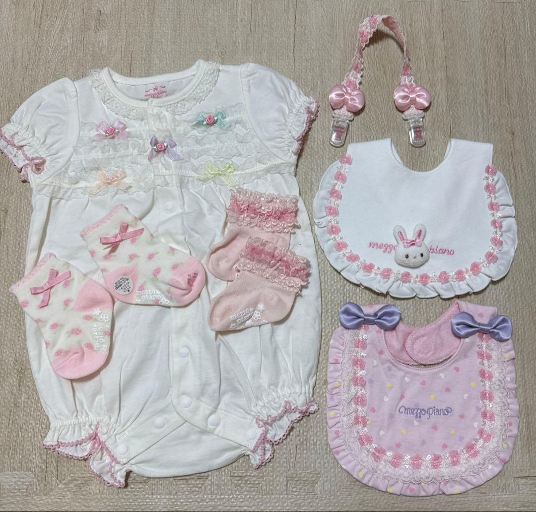 ★新品未使用★メゾピアノ ロンパース スタイ 靴下　お祝いセット　リボン　うさぎ