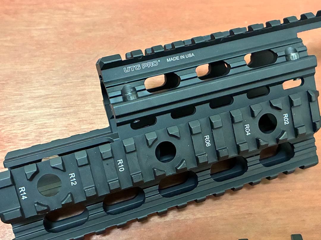 LEAPERS リーパーズ　UTG AK クアッドハンドガ ード 実物