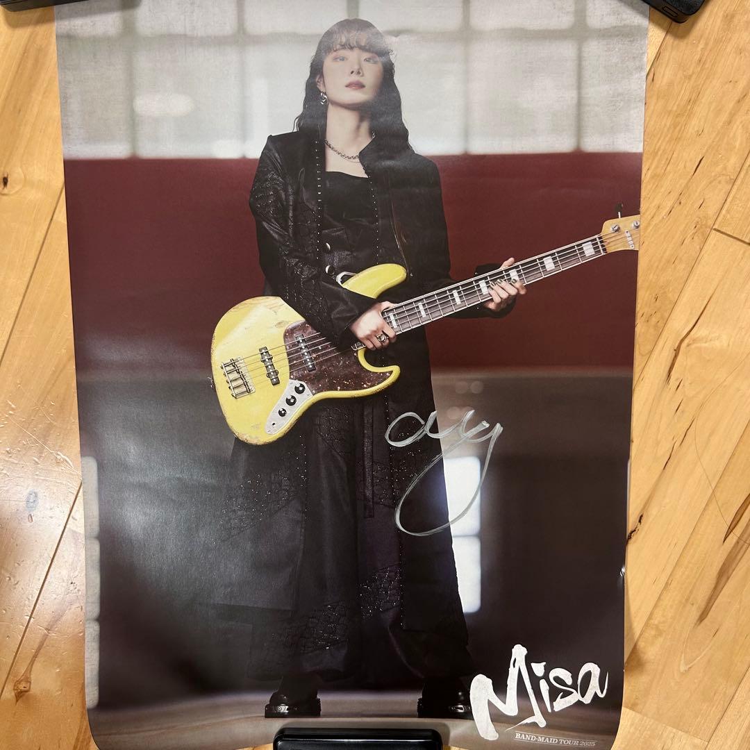 【BAND-MAID】　サイン入り　MISA ポスター　A2サイズ　バンドメイド