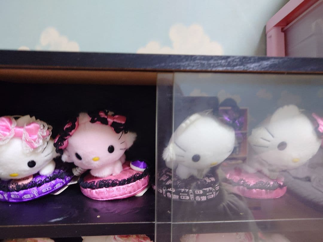 チャーミーキティコスメシリーズ4体セット チャーミーキティ お部屋ライトBOOK 宝島社｜TAKARAJIMASHA 通販