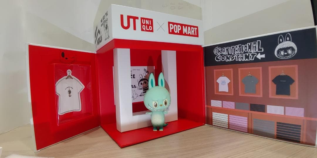 【激レア】POP MART　台湾限定品　フィギュア＋店舗　ポップマート