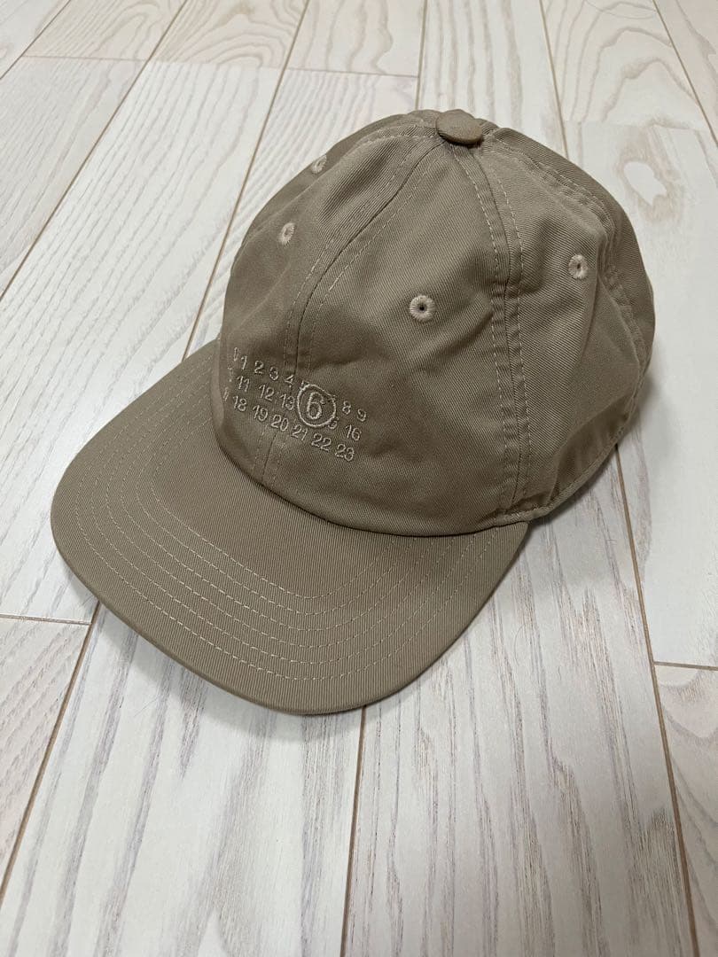 極美品 MM6 Maison Margiela キャップ ベージュ ロゴ刺繍