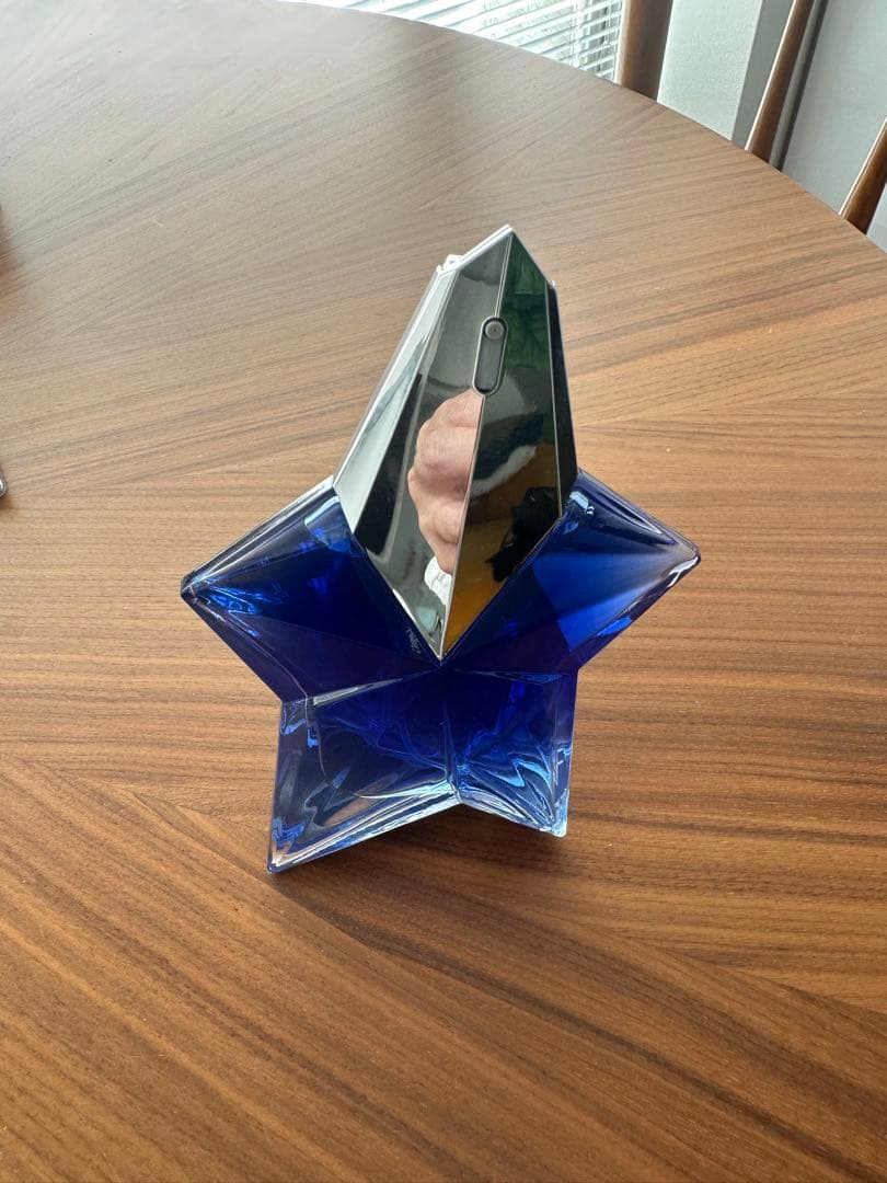 ティエリーミュグレー香水 100ml 星型ボトル