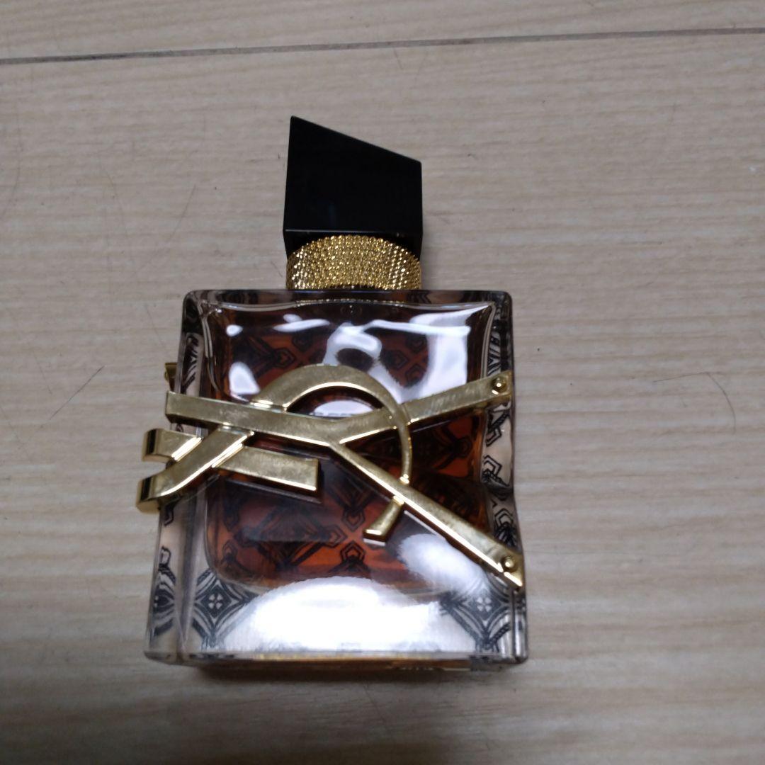 【ココナッツ】イヴサンローラン　香水　リブレ ルパルファム