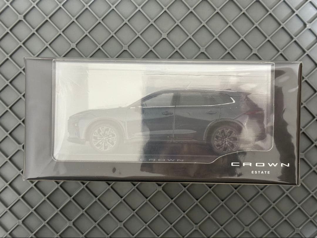クラウンエステート マッシブグレー HEVモノトーン カラーサンプル 新型車クラウンエステートを発売 | ユーグループ