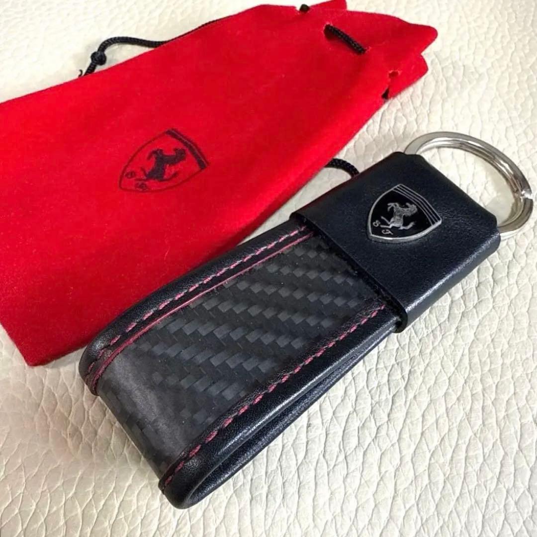 フェラーリ オフィシャル カーボン キーリング③ Ferrari Ferrari（フェラーリ） カーボンルックトリコロールストラップ