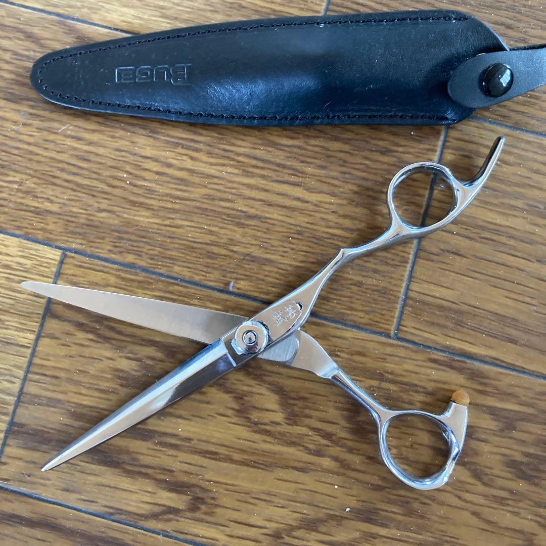 BUGI ステンレス シザー 専用ケース付き BUGI ステンレス シザー 専用ケース付き BUGI ステンレス シザー 専用