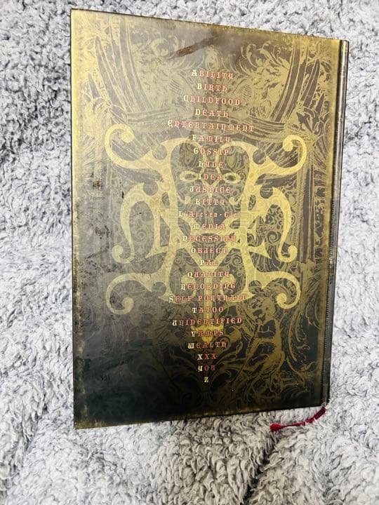 the hyde 自叙伝 直筆サイン入り（hydeとk.a.z） - メルカリ