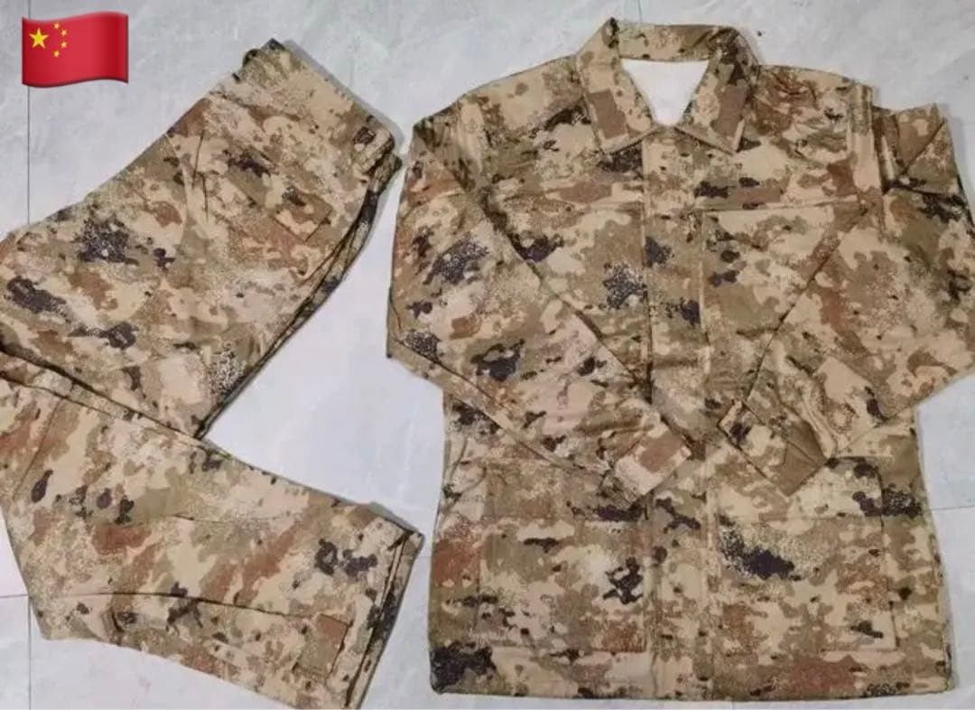 国内最安値　実物中国軍最新型21式荒漠星空迷彩戦闘服上下セット