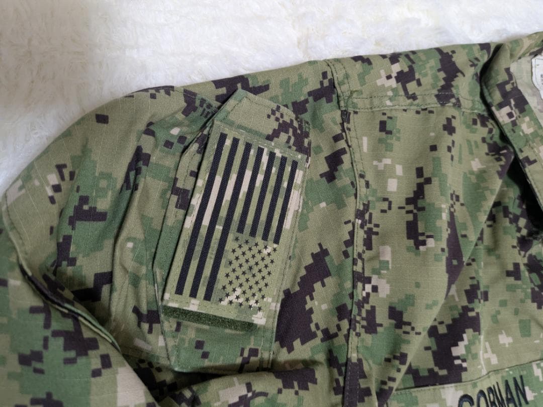 美品】US NAVY アメリカ海軍 戦闘服 ジャケット 階級章ワッペン付き