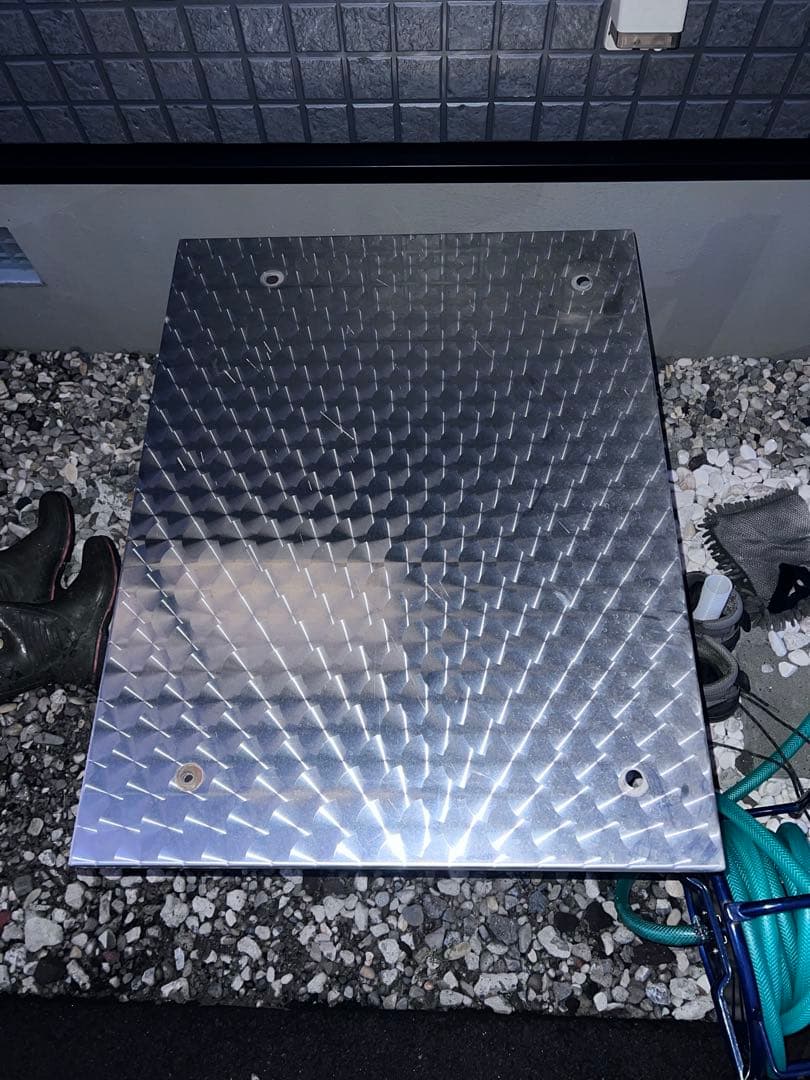 ファイブスターギガ　低床4軸マフラーカバー