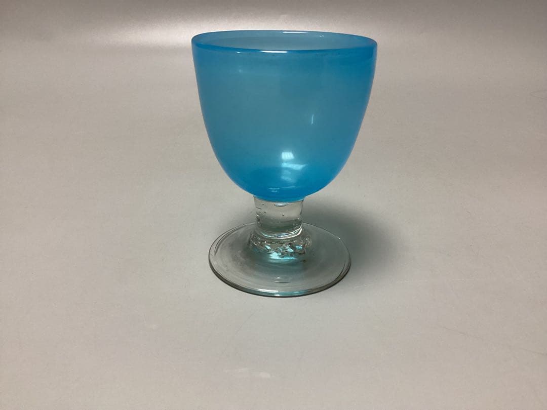 すみれ　青ガラス　なつめ形　ウランガラス　氷コップ　(検) 和ガラス ガラス 棗型氷コップ なつめ型 ブルー KY 練りガラス - 生活骨董と古布