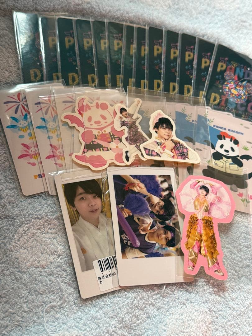 パンダドラゴン　なぎ　ハピカ　トレカ　ステッカー パンダドラゴン なぎ ハピカ トレカ みうちーず - メルカリ