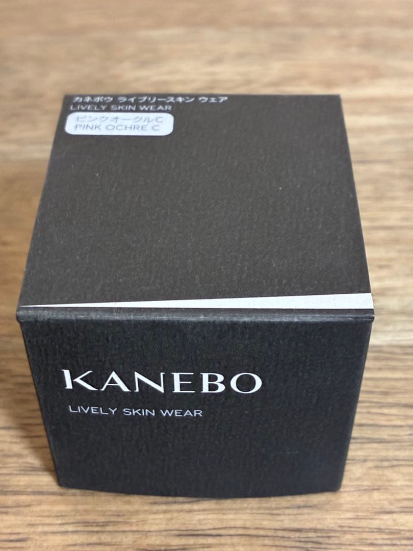 KANEBO LIVELY SKIN WEAR ピンクオークル C 30g