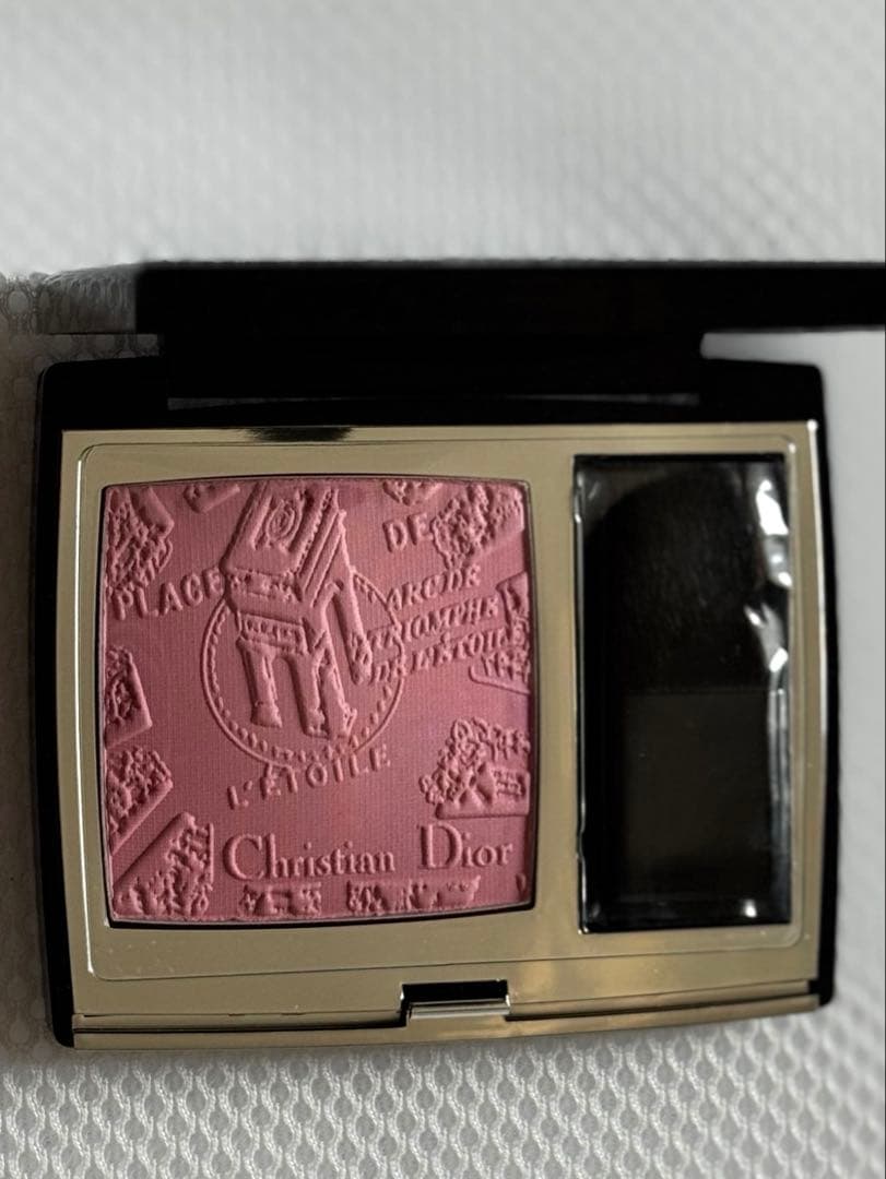 値下げ【限定完売品】dior ルージュブラッシュ 388 トリオンフ　サテン Amazon | ディオール Dior ディオールスキン ルージュ ブラッシュ 388