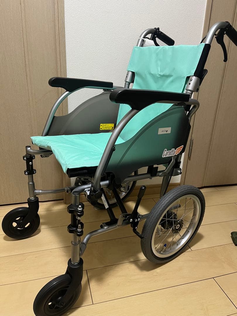 【引き取り希望】美品！ MIKI ミキ 超軽量 介助型車いす CRT-4