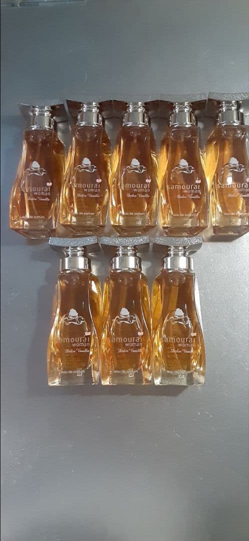 サムライウーマン　ドルチェバニラ　オードパルファム40ml ❤️新品8本set