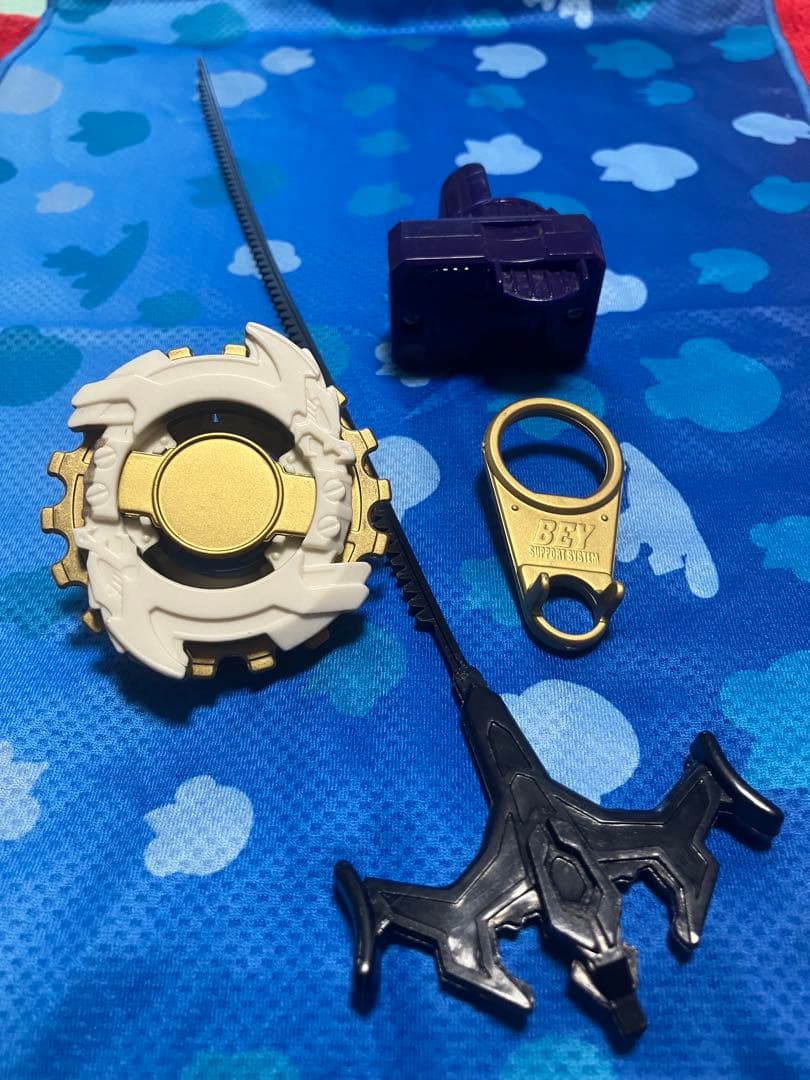 爆転シュートベイブレード　ガイアドラグーンG グレート　超激レア　ゴールド