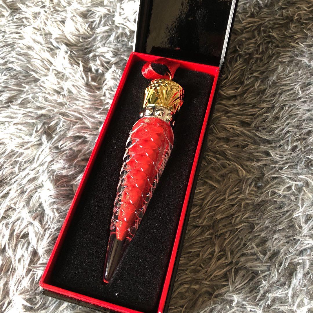 クリスチャンルブタン