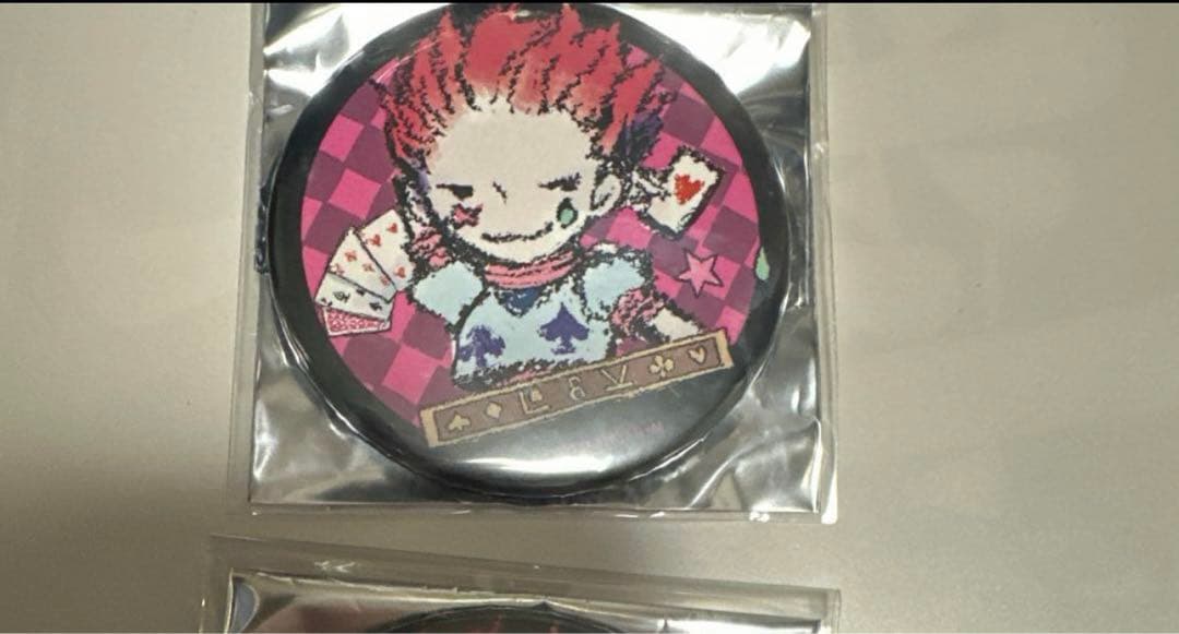 ハンターハンター ヒソカ 缶バッジ グラフアート