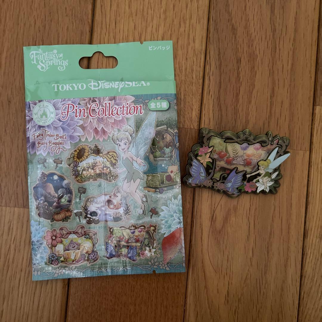 ディズニー ティンカーベル バッジ - メルカリ