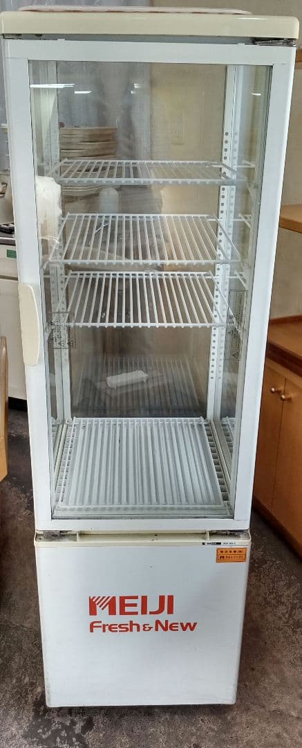 SANDEN 冷蔵ショーケース AGV-90X-C 131L ジャンク品 SANDEN 冷蔵ショーケース AGV-90X-C 131L ジャンク品 SANDEN 冷蔵