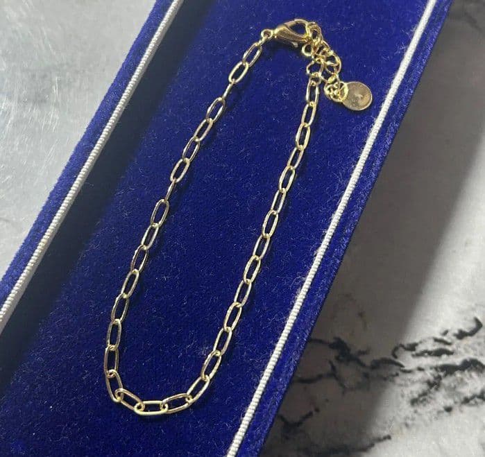 k18 刻印あり　２グラム　金価格高騰　スパルタカス　ブレスレット　18センチ