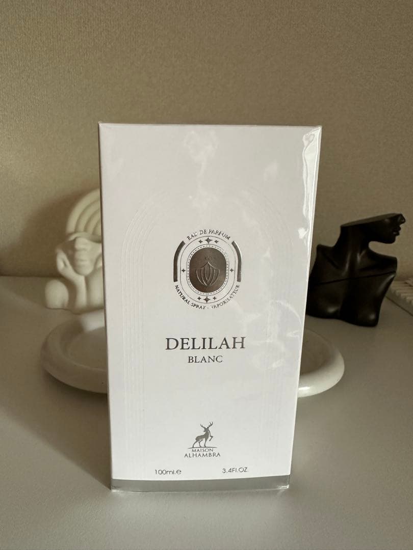 MAISON ALHAMBRA DELILAH BLANC 香水 VALAYA