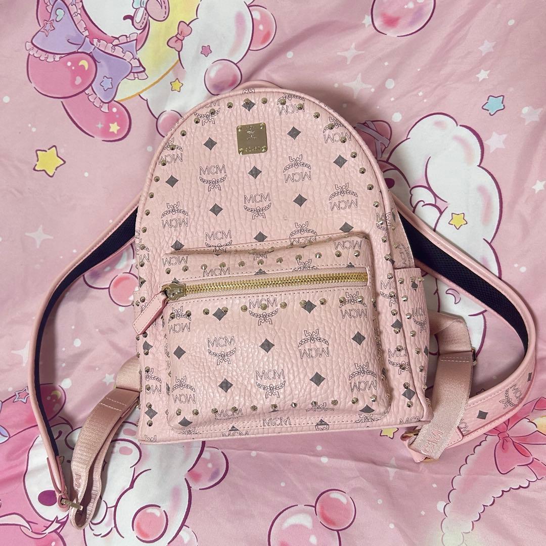 MCM リュック パウダーピンク MCM リュック パウダーピンク ミニ スタッズ ♡ - メルカリ