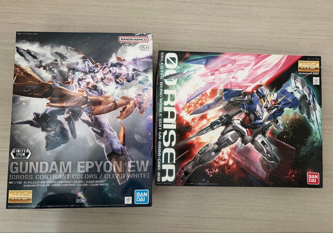 MGダブルオーライザー&ガンダムエピオンCROSS CONTRASTCOLORS MGダブルオーライザー&ガンダムエピオンCROSS CONTRASTCOLORS - メルカリ