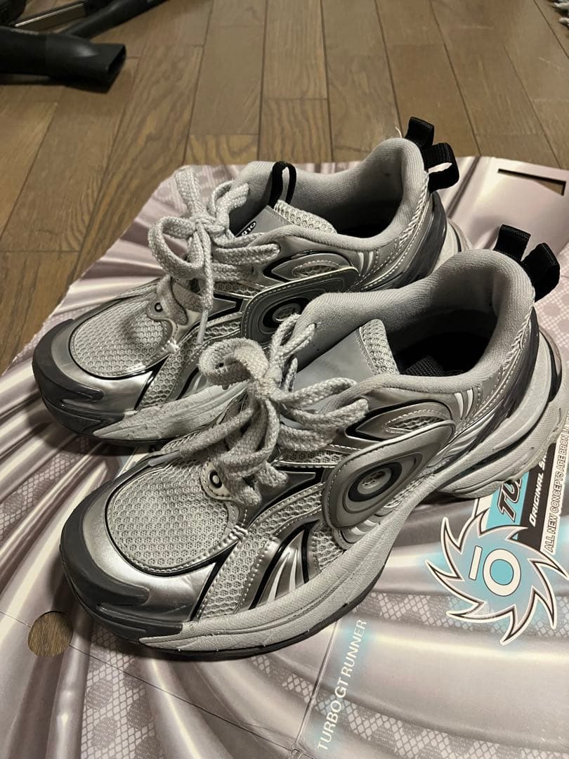 【美品】OLD order Turbo GT シルバー スニーカーサイズ26cm OLD ORDER TURBO GT シルバー 26.5cm OLD ORDER