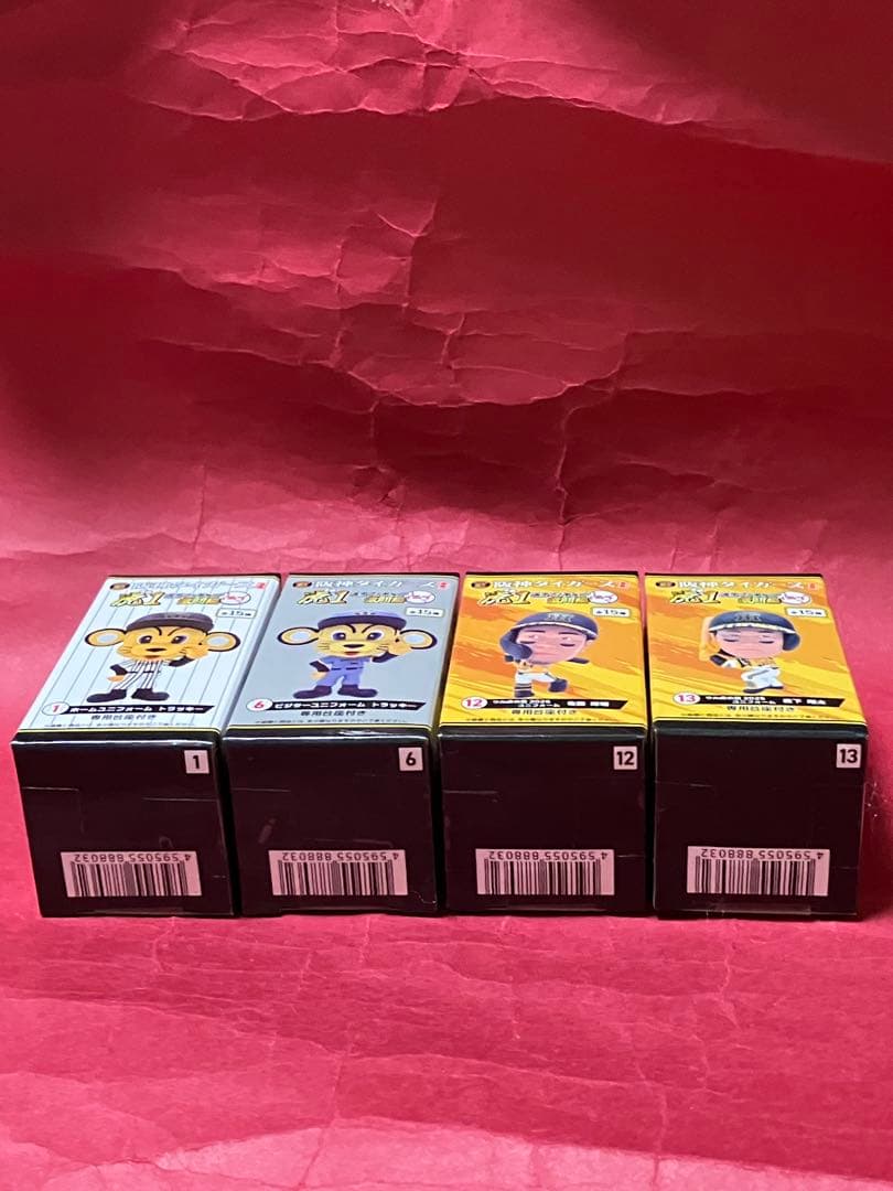 阪神タイガース 虎1選手フィギュア2025 激闘編 佐藤＆森下＆トラッキー