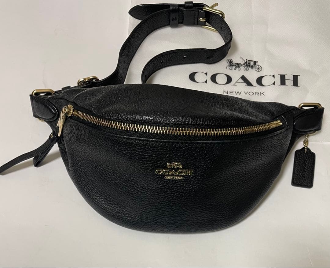 u*6様 人気モデル⭐︎美品　COACH コーチ　ボディバック　シボ革 COACH（コーチ） ボディバッグ メンズ レディース シグネチャー 縦型