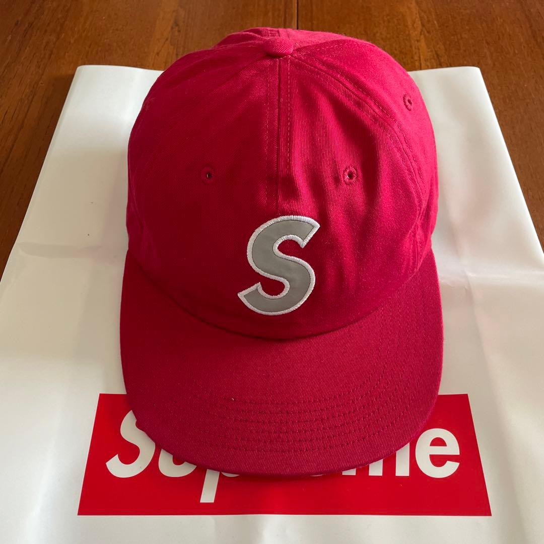 Supreme Sロゴ レッドキャップ