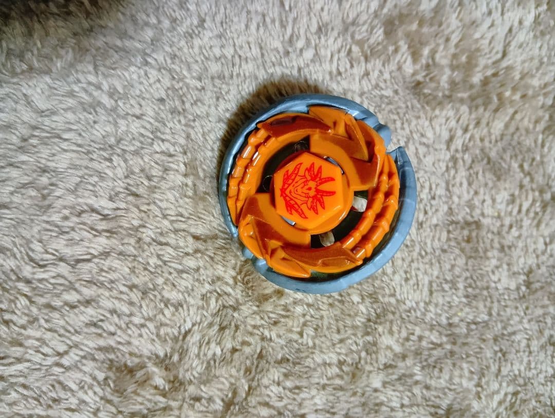 メタルファイトベイブレード　カプリコーネ　ハズブロ　ベイブレード