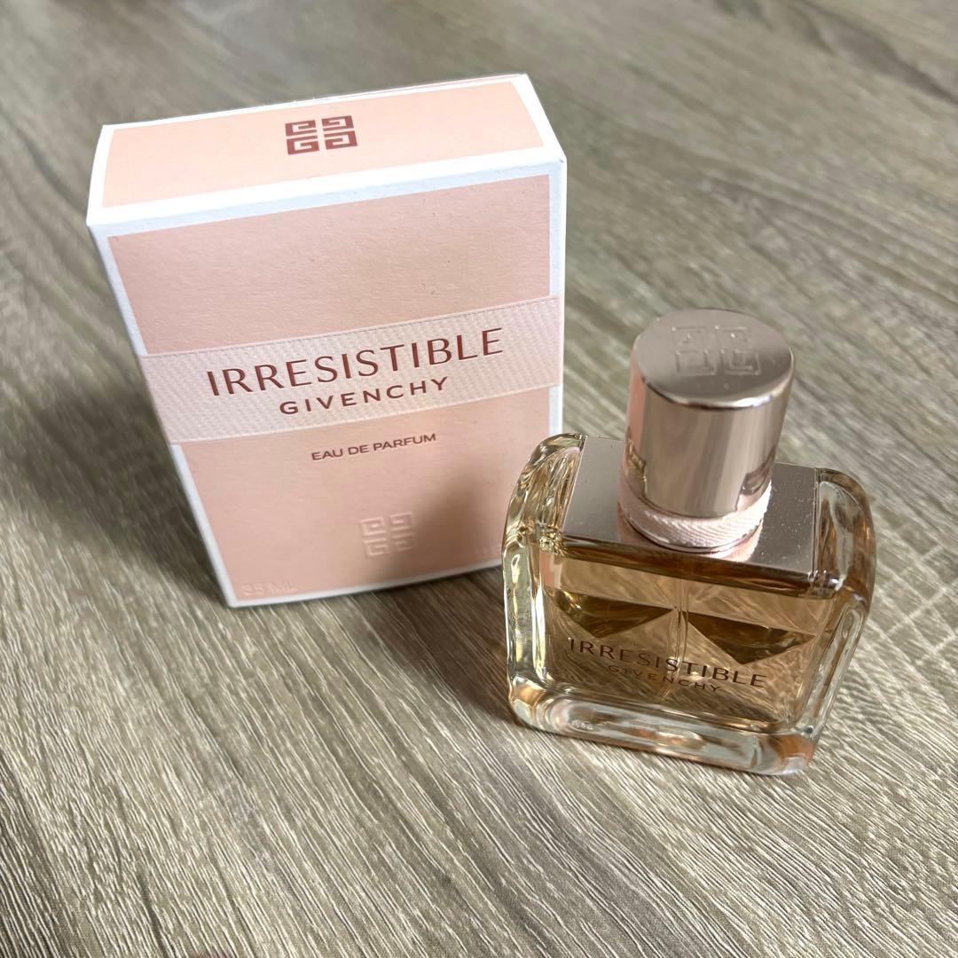 GIVENCHY イレジスティブル オーデパルファム 35ml