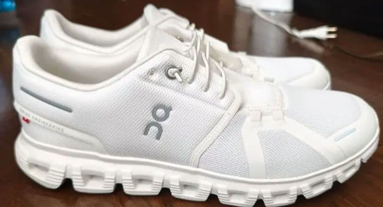 On cloud6 28cm 新品未使用　クラウド6 クラウド 6 コースト | 一日中快適なウィメンズ トラベルシューズ | On