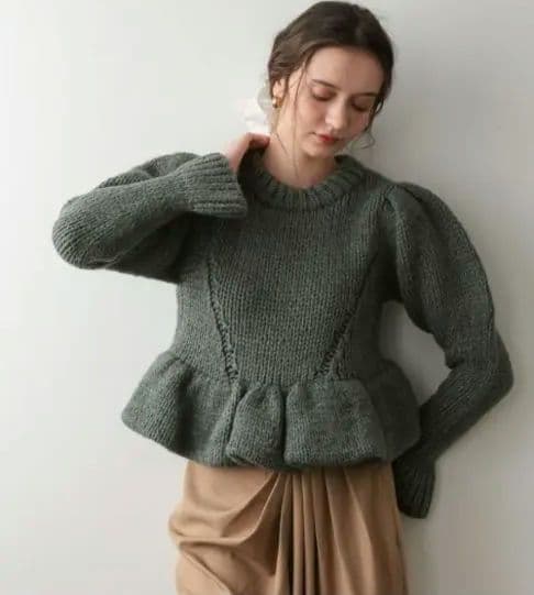 ハンドメイドパフニット　ペプラム　ドノバン