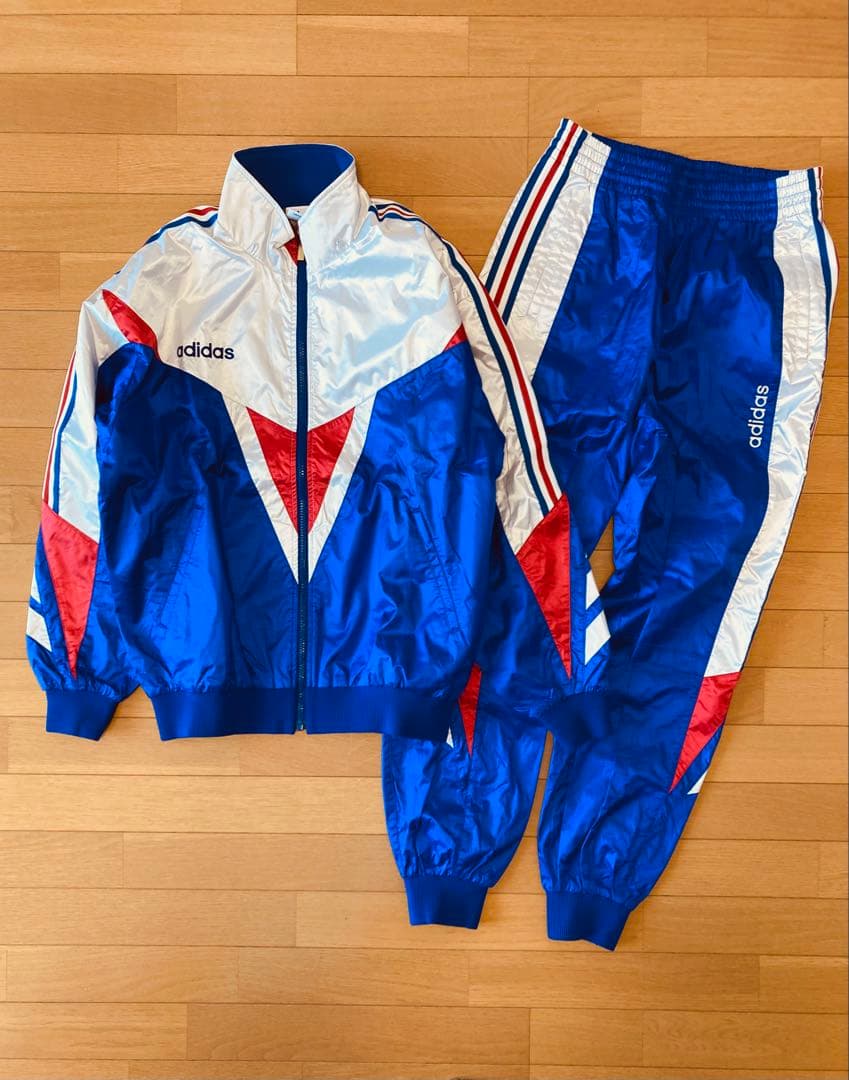90's デサントアディダス セットアップ　ナイロン　トラックジャケット