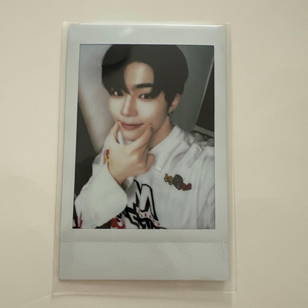 ZB1 ゼベワン ゴヌク チェキ トレカ タワレコ渋谷 ラキドロ present