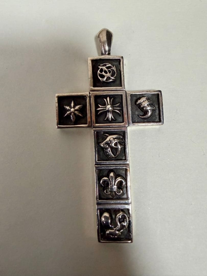 ロCHROME HEARTSペンダント