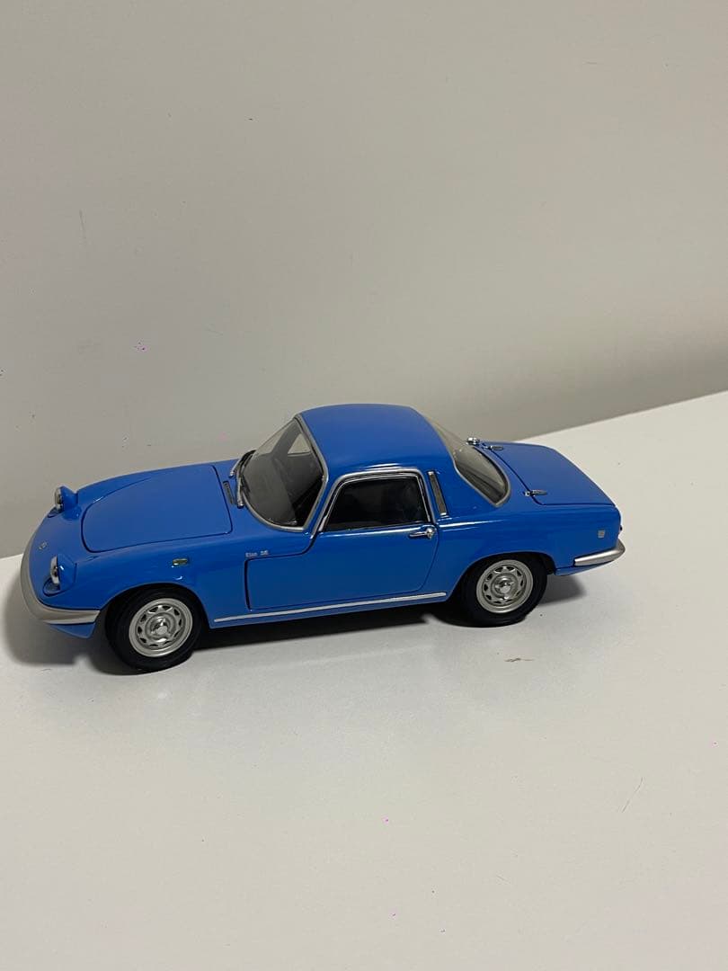 Sunstar 1/18 ロータス エラン S3 クーペ 1966 送料無料 1/18 ロータス エラン ミニカー サンスター Sun Star LOTUS