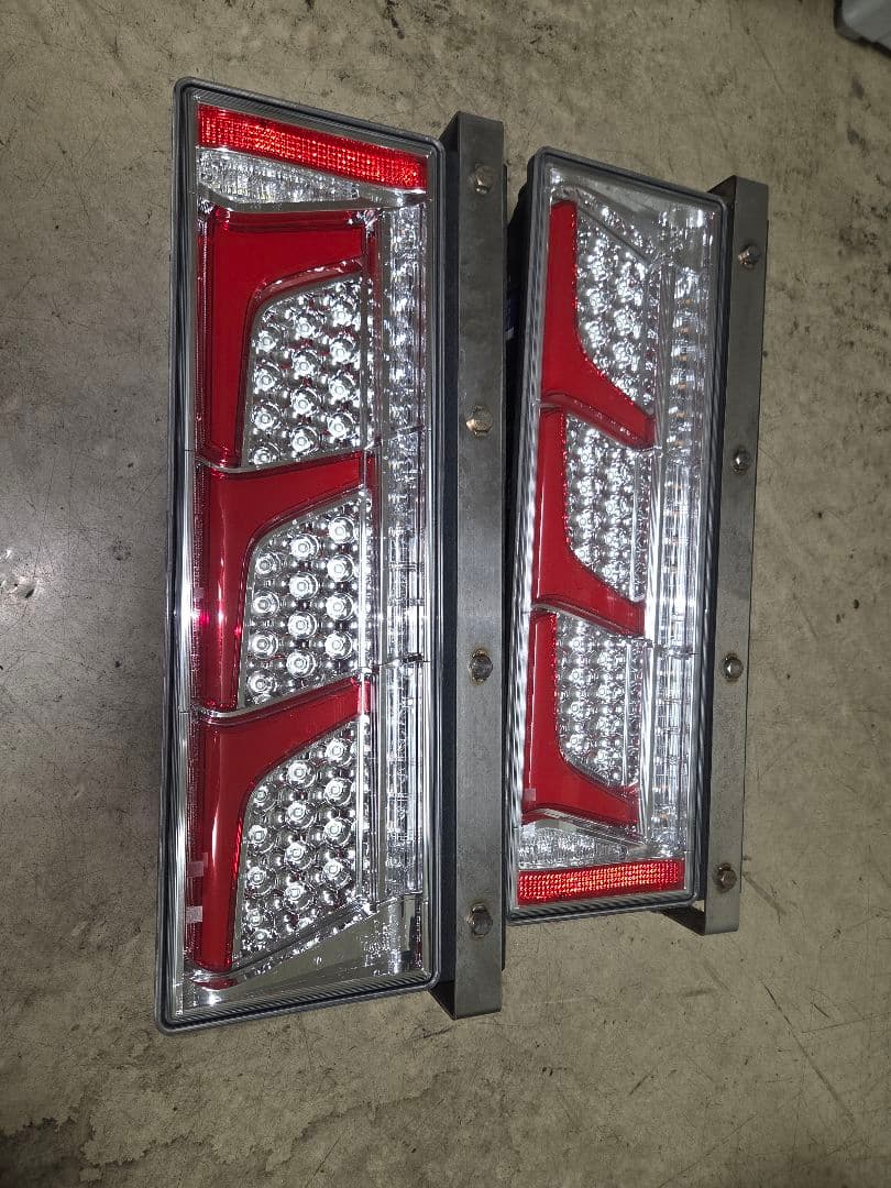 テールライト 赤/クリア 2個セット 在庫セール 日本製 ミラーテール輝鏡 ( 旧日野2連 ) リフレクター付