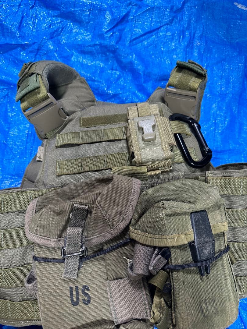 タクティカルプレートキャリア　各種ポーチ付き　LC2マルチカム