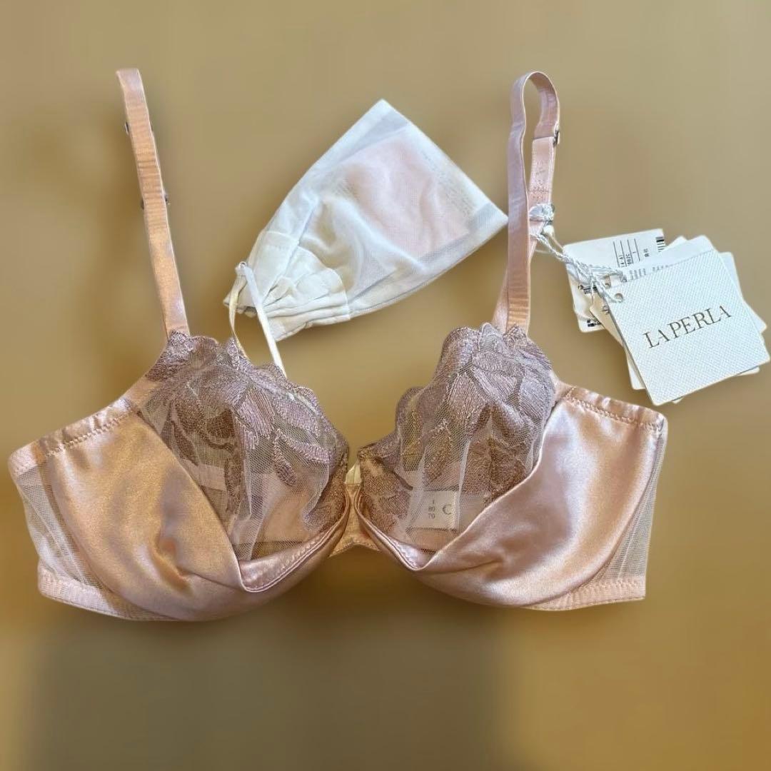 ラペルラ　シルク混ブラジャー　C1 新品未使用