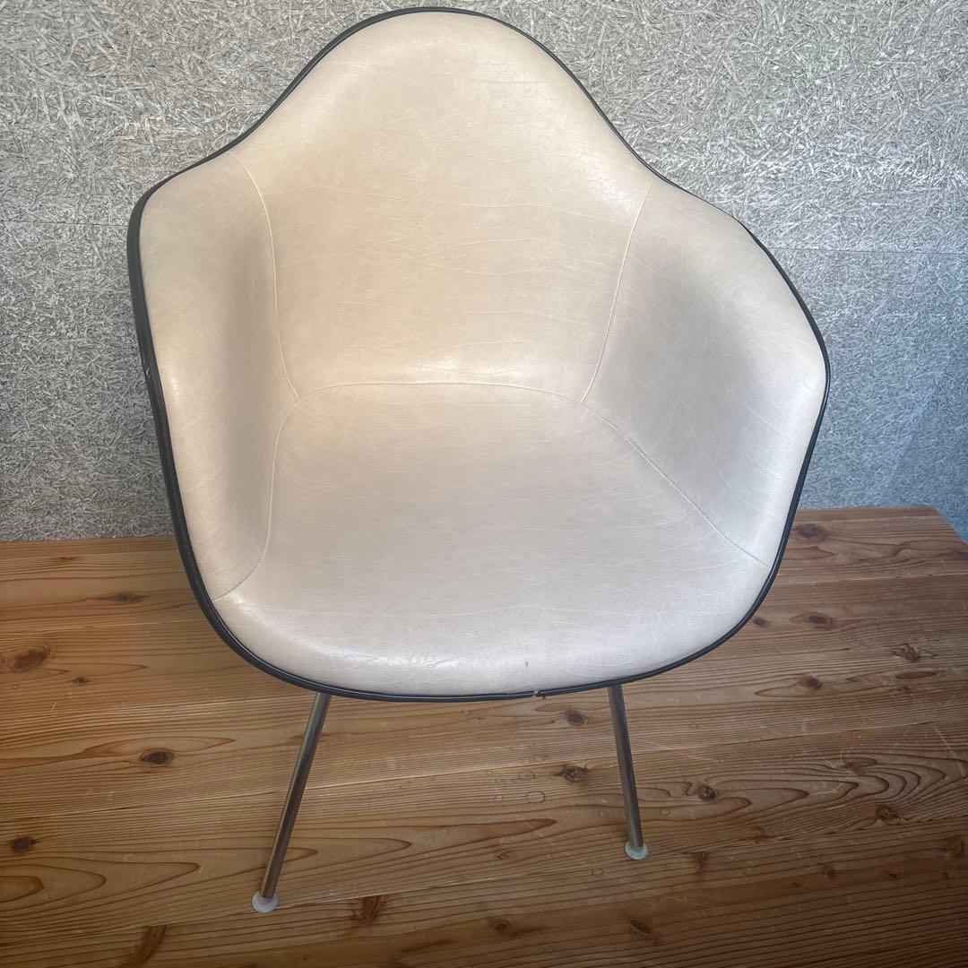 イームズ　アームシェルチェア　ハーマンミラー イームズ アームシェルチェア DAC ブラックブルー《 Herman Miller
