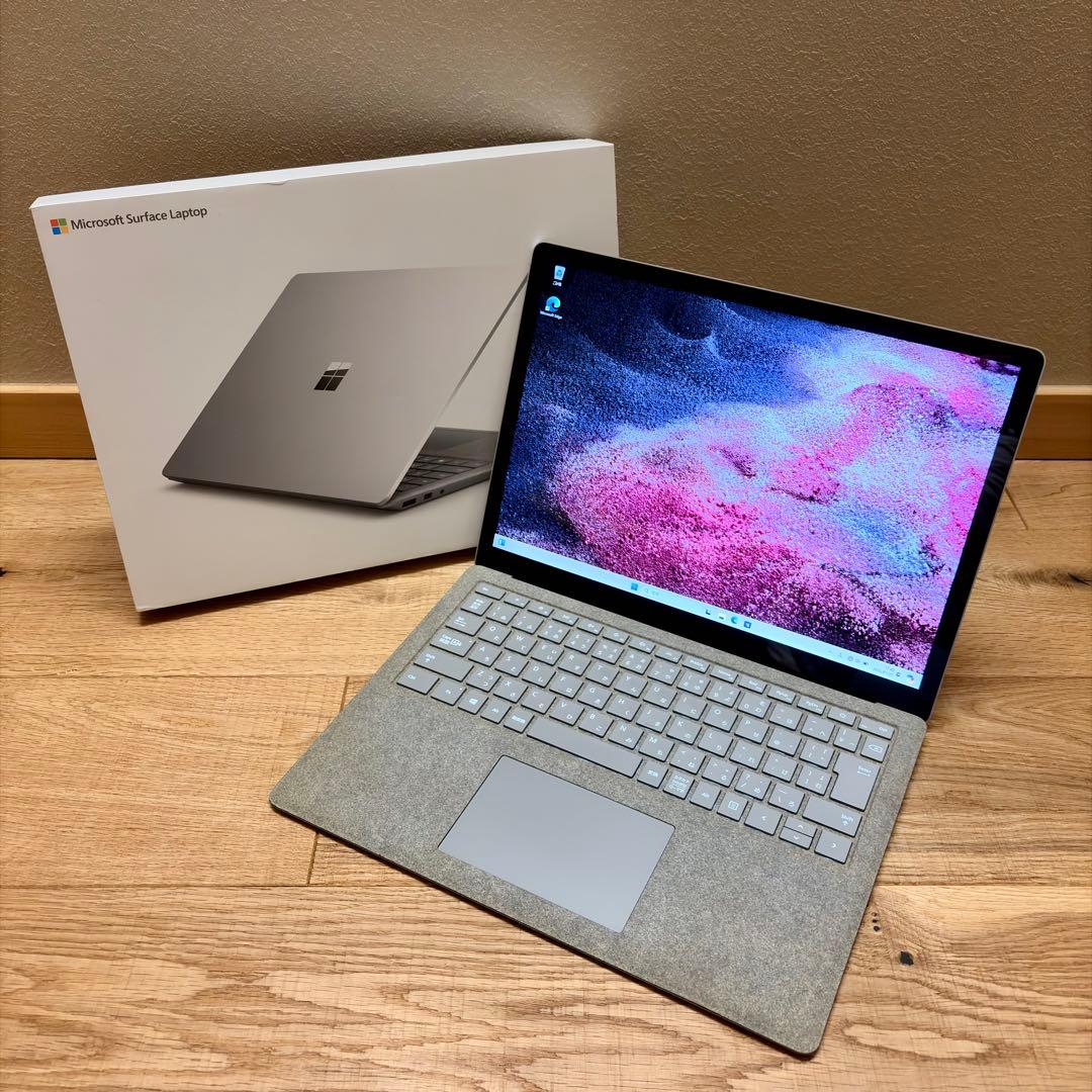 Microsoft Surface Laptop 2 Office付き