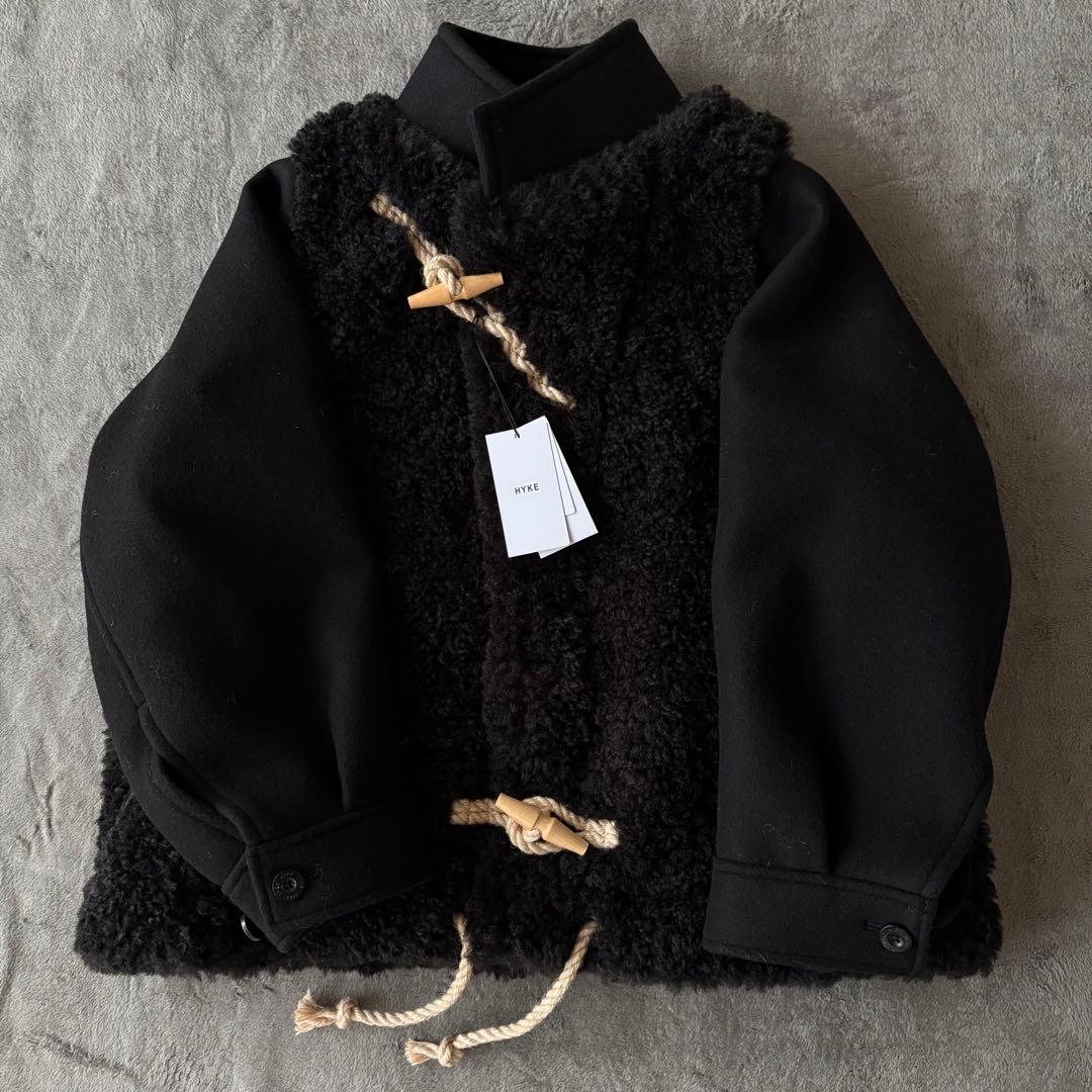 ☆【新品】HYKE 2025 ダブルフェイス ダッフルコート ボア ブラック 2